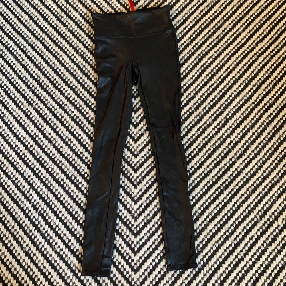 Spanx faux leather leggings size XS